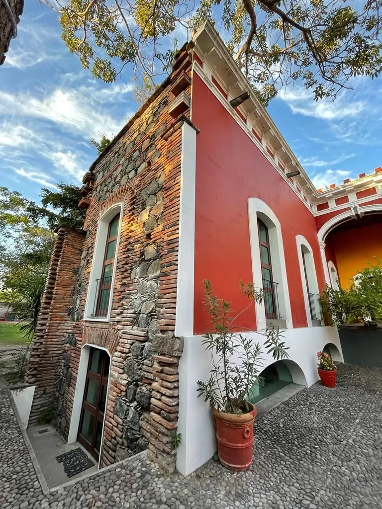 img hotel